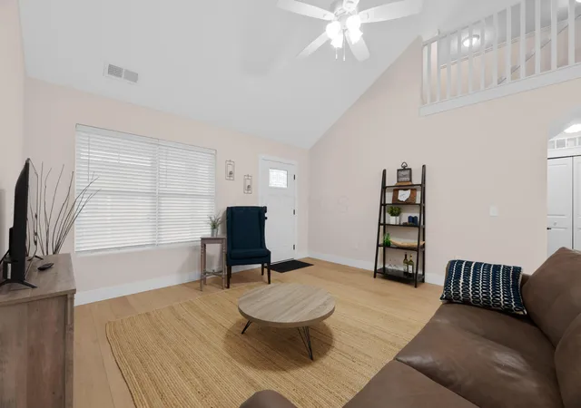 Photo 4 of Condo for sale at 208 Cumberland Meadows Cir, Hebron, OH 43025 | MLS# 226031265 | Listing updated on 2026-09-30