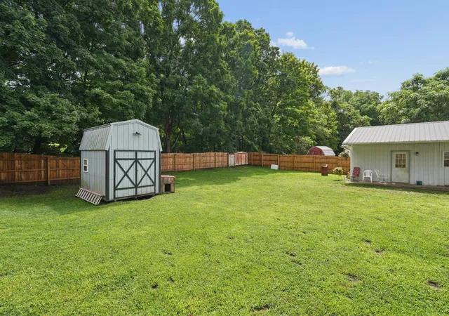 Photo 5 of Single family home for sale at 160 S Harrison St, Tarlton, OH 43156 | MLS# 226031277 | Listing updated on 2026-08-24