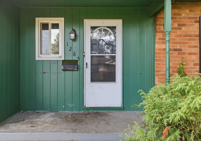 Photo 3 of Single family home for sale at 1265 Seymour Ave, Columbus, OH 43206 | MLS# 226031765 | Listing updated on 2026-09-03