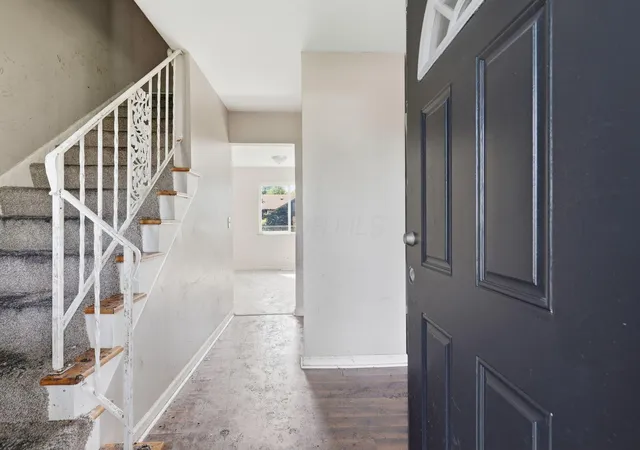 Photo 4 of Single family home for sale at 1265 Seymour Ave, Columbus, OH 43206 | MLS# 226031765 | Listing updated on 2026-10-01