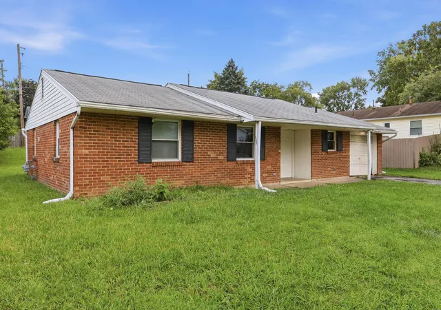 Photo 2 of Single family home for sale at 3698 Paris Blvd, Westerville, OH 43081 | MLS# 226032838 | Listing updated on 2026-08-31