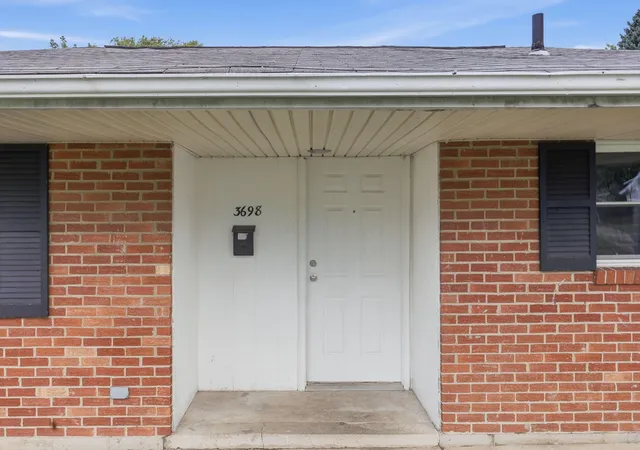 Photo 3 of Single family home for sale at 3698 Paris Blvd, Westerville, OH 43081 | MLS# 226032838 | Listing updated on 2026-08-31