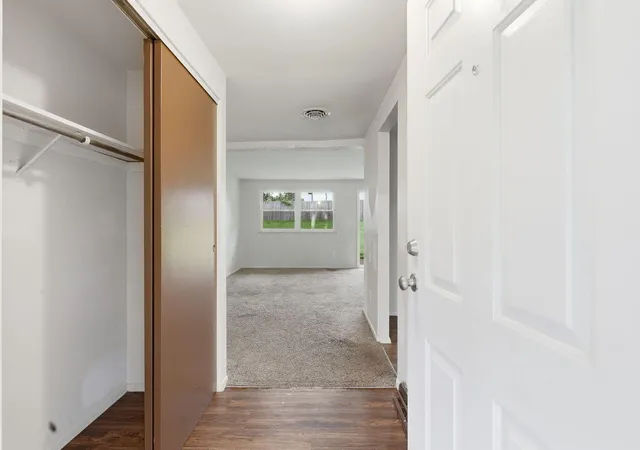 Photo 4 of Single family home for sale at 3698 Paris Blvd, Westerville, OH 43081 | MLS# 226032838 | Listing updated on 2026-08-31