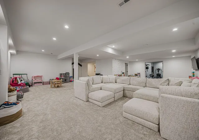 Photo 3 of Single family home for sale at 108 Ratcliff Ln, Plain City, OH 43064 | MLS# 226031302 | Listing updated on 2026-08-21