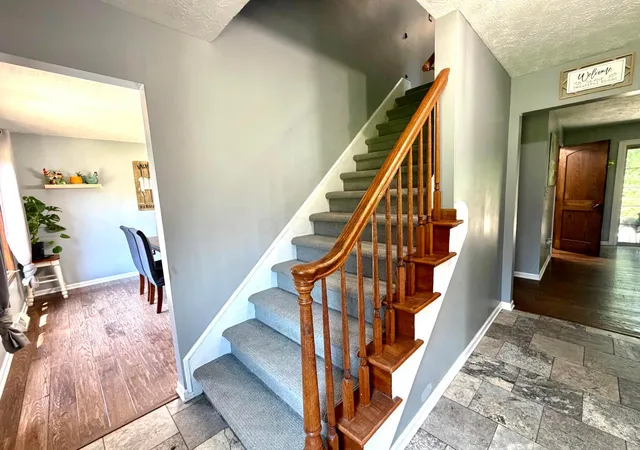 4th image of 246 Woodview Dr, Chillicothe, OH 45601 | MLS# 226031308