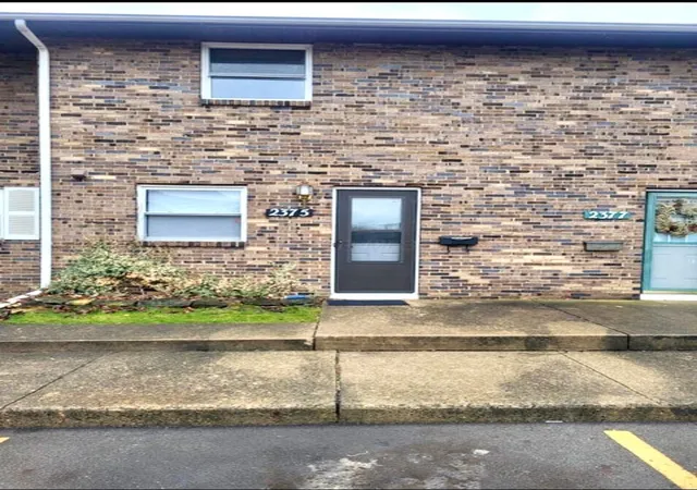 1st image of 2375 Woodbrook Cir S, Columbus, OH 43223 | MLS# 226031298
