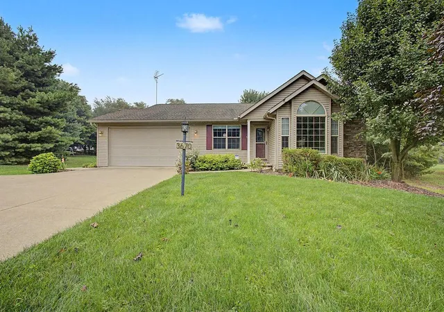 2nd image of 3670 Apple Valley Dr, Howard, OH 43028 | MLS# 226031296