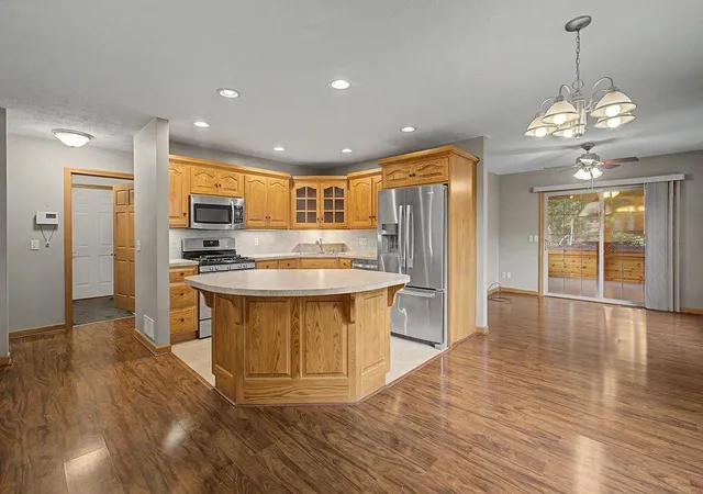 Photo 3 of Single family home for sale at 3670 Apple Valley Dr, Howard, OH 43028 | MLS# 226031296 | Listing updated on 2026-08-20