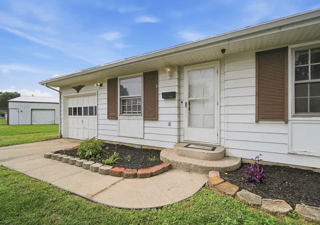 Photo 3 of Single family home for sale at 5 Winnipeg Pl, Washington Court House, OH 43160 | MLS# 226031805 | Listing updated on 2026-10-06