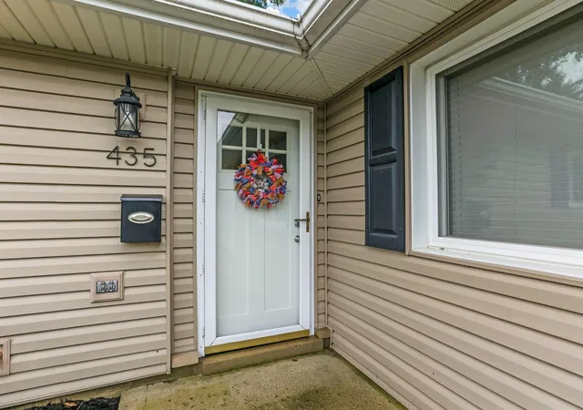 2nd image of 435 Alford Dr, Newark, OH 43055 | MLS# 226031409