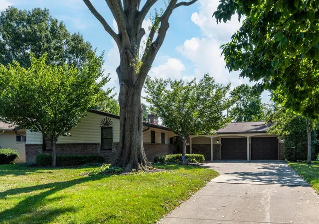 1st image of 288 S Virginia Lee Rd, Columbus, OH 43209 | MLS# 226031353