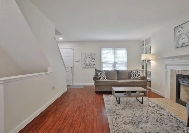 3rd image of 1732 Bethel Rd, Columbus, OH 43220 | MLS# 226031371