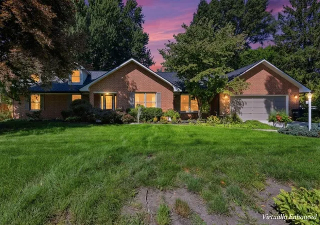 Photo 2 of Sale Pending at 749 Harding Rd, Marion, OH 43302 | MLS# 226031925 | Listing updated on 2026-09-11