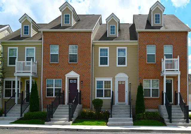 3rd image of 8289 Bruntsfield Rd, Columbus, OH 43235 | MLS# 226031894