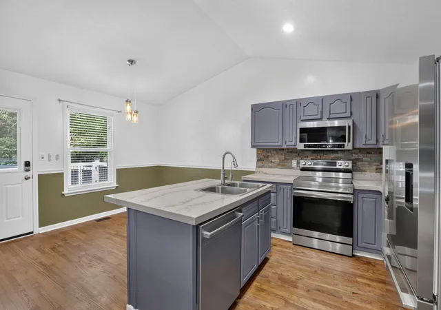 Photo 4 of Single family home for sale at 365 Valleybrook Cir, Howard, OH 43028 | MLS# 226031564 | Listing updated on 2026-09-16