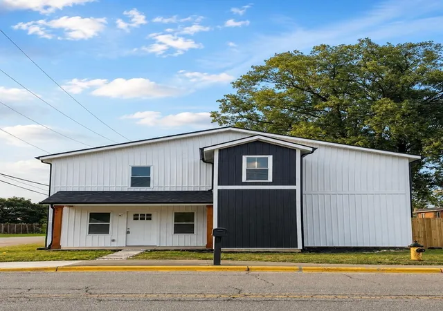 1st image of 192 S Grener Ave, Columbus, OH 43228 | MLS# 226031461