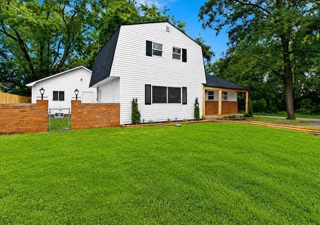 2nd image of 1907 Todd Ave, Columbus, OH 43207 | MLS# 226031489
