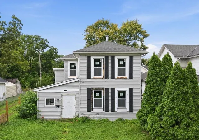 1st image of 1322 Linden Ave, Springfield, OH 45505 | MLS# 226031430