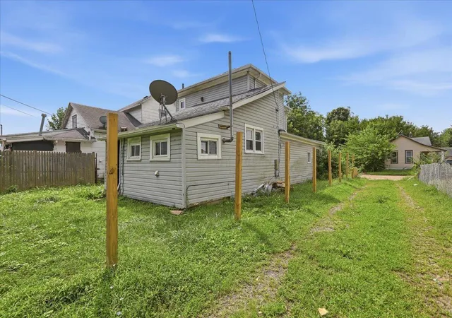 3rd image of 1322 Linden Ave, Springfield, OH 45505 | MLS# 226031430