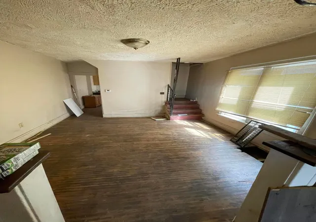 Listing Photo 5 - Condo for sale in building located at 790 E Starr Ave, Columbus, OH 43201