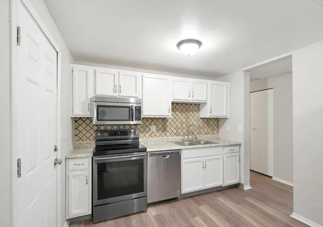 5th image of 3804 Big Walnut Dr, Groveport, OH 43125 | MLS# 226031441