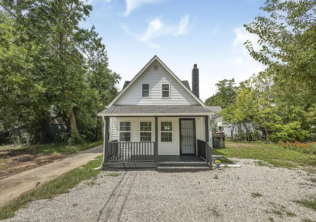 2nd image of 2461 Bremen St, Columbus, OH 43211 | MLS# 226031444