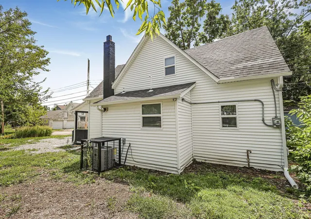 31st image of 2461 Bremen St, Columbus, OH 43211 | MLS# 226031444