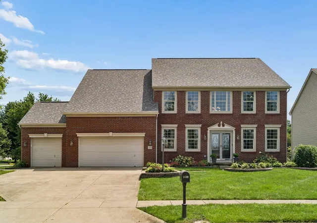 2nd image of 7809 Shady Maple Dr, Canal Winchester, OH 43110 | MLS# 226031599