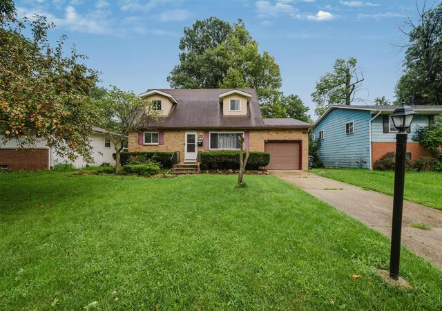 Photo 2 of Single family home for sale at 1272 Shady Ln Rd, Columbus, OH 43227 | MLS# 226031591 | Listing updated on 2026-09-09