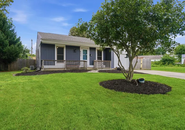 3rd image of 4077 Jessamine Pl, Columbus, OH 43207 | MLS# 226031585