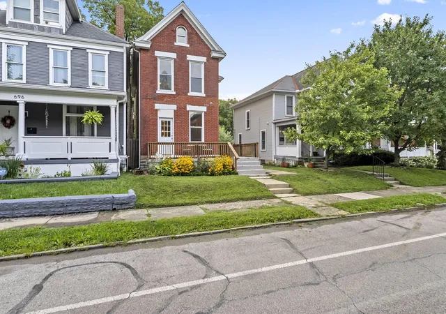 3rd image of 700 S Champion Ave, Columbus, OH 43205 | MLS# 226031487