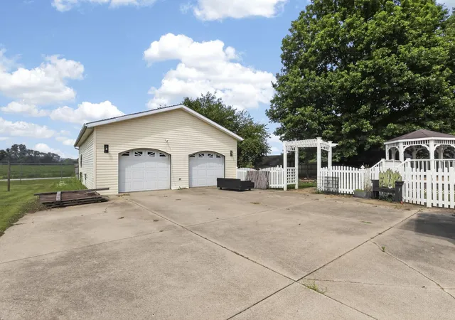 Photo 42 of Single family home for sale at 12 Stevy Ln, Frazeysburg, OH 43822 | MLS# 226031644 | Listing updated on 2026-09-05