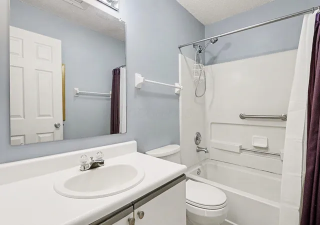 2nd image of 2517 Hyacinth Ln, Columbus, OH 43235