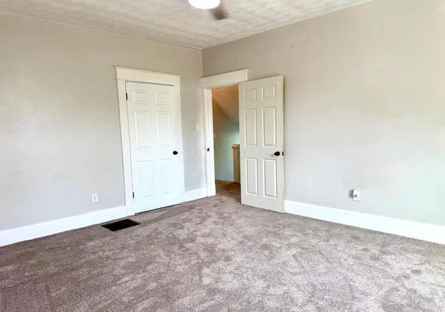 4th image of 1921 18Th St, Portsmouth, OH 45662 | MLS# 226031472