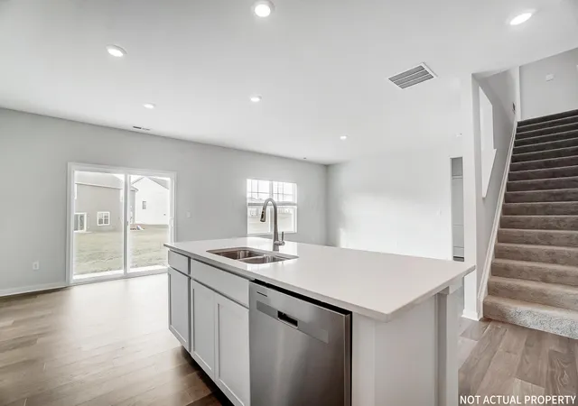 image of 1243 Stratford Wy, London, OH 43140 | MLS# 226031464