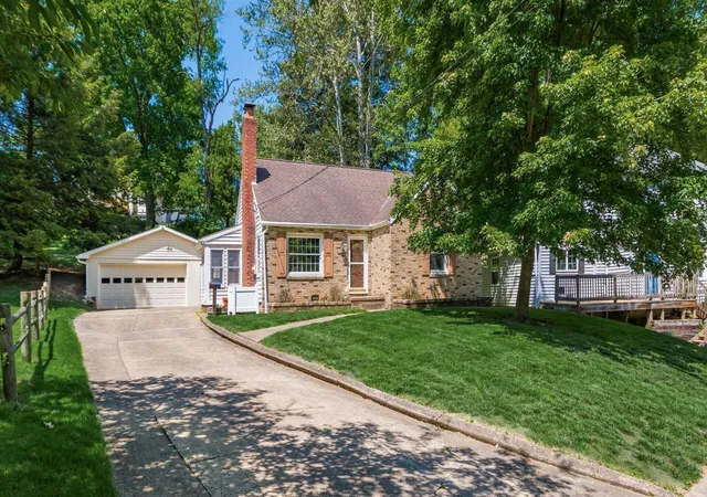 2nd image of 2067 Norwood Blvd, Zanesville, OH 43701 | MLS# 226031522