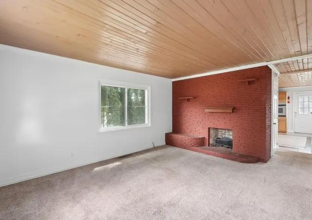 3rd image of 702 Cox Ave, Chillicothe, OH 45601 | MLS# 226031537