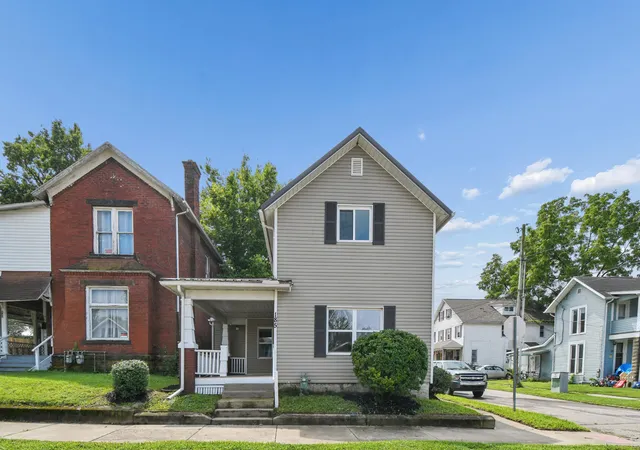 1st image of 185 W Locust St, Newark, OH 43055 | MLS# 226031823