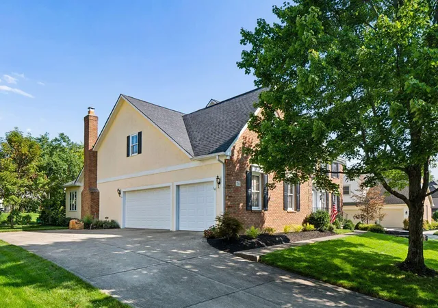 3rd image of 730 Southbluff Dr, Westerville, OH 43082 | MLS# 226032064