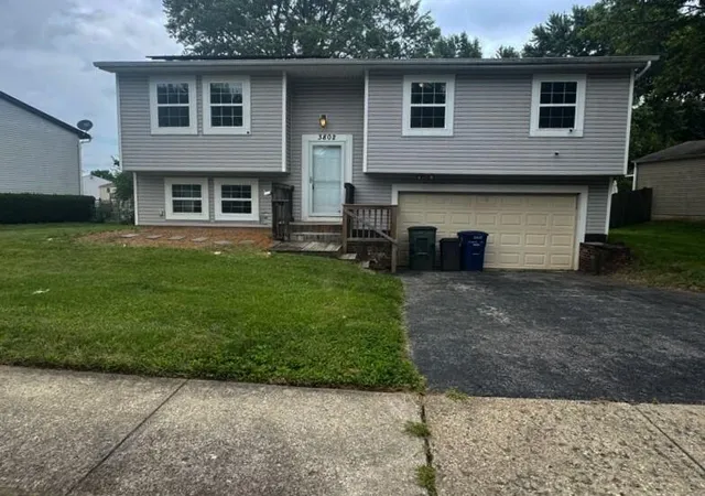 1st image of 3802 Danube Dr, Groveport, OH 43125 | MLS# 226031511