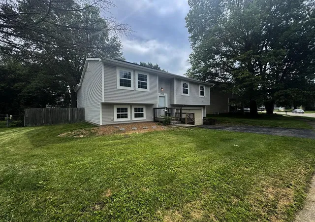 2nd image of 3802 Danube Dr, Groveport, OH 43125 | MLS# 226031511