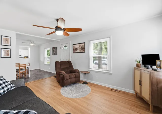 2nd image of 293 Pasadena Ave, Columbus, OH 43228 | MLS# 226031667
