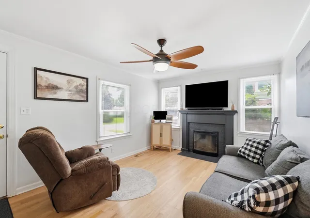3rd image of 293 Pasadena Ave, Columbus, OH 43228 | MLS# 226031667
