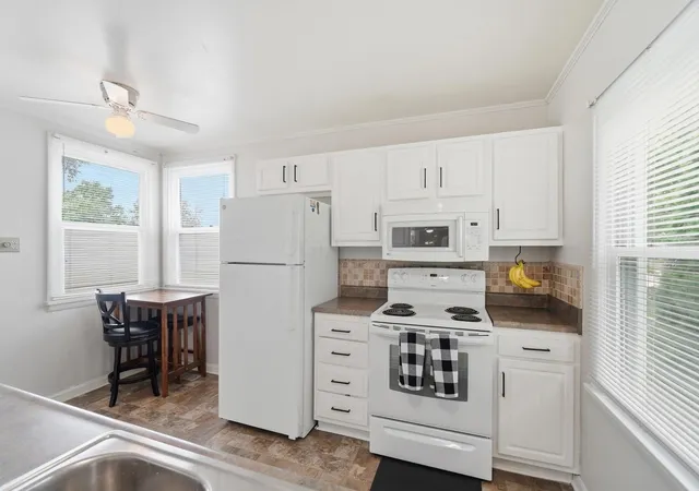 4th image of 293 Pasadena Ave, Columbus, OH 43228 | MLS# 226031667