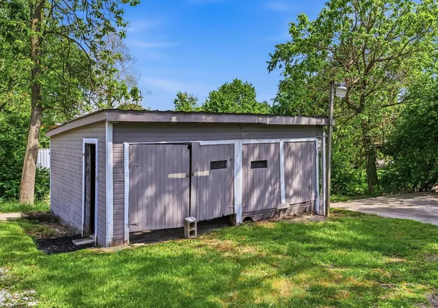 Photo 3 of Single family home for sale at 176 Lake St, Delaware, OH 43015 | MLS# 226031708 | Listing updated on 2026-09-25