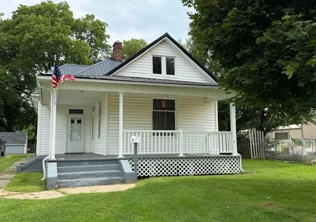 1st image of 580 E Main St, Circleville, OH 43113 | MLS# 226031530