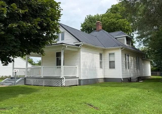 2nd image of 580 E Main St, Circleville, OH 43113 | MLS# 226031530