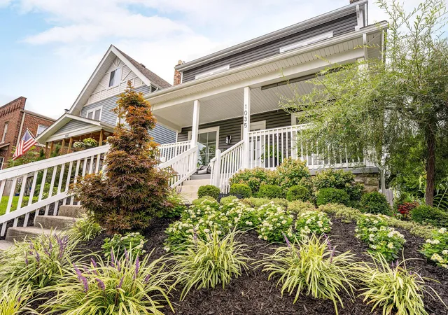2nd image of 1035 S Champion Ave, Columbus, OH 43206 | MLS# 226031555