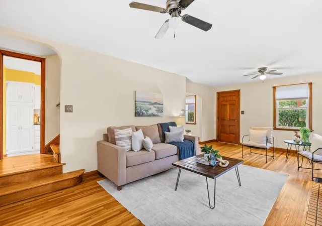 Photo 4 of Single family home for sale at 1411 S Champion Ave, Columbus, OH 43206 | MLS# 226031542 | Listing updated on 2026-09-20