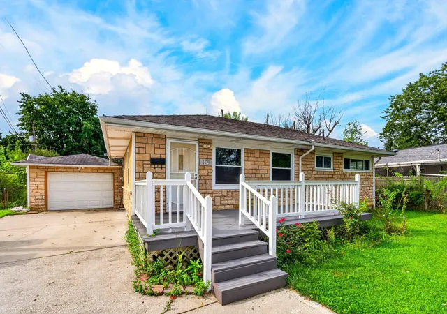 3rd image of 4479 Amesbury Rd, Columbus, OH 43227 | MLS# 226031582